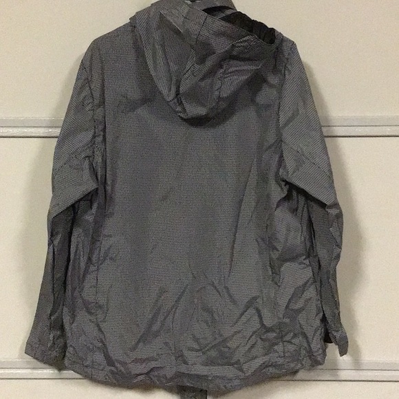 IZOD performance rain jacket - Picture 2 of 3